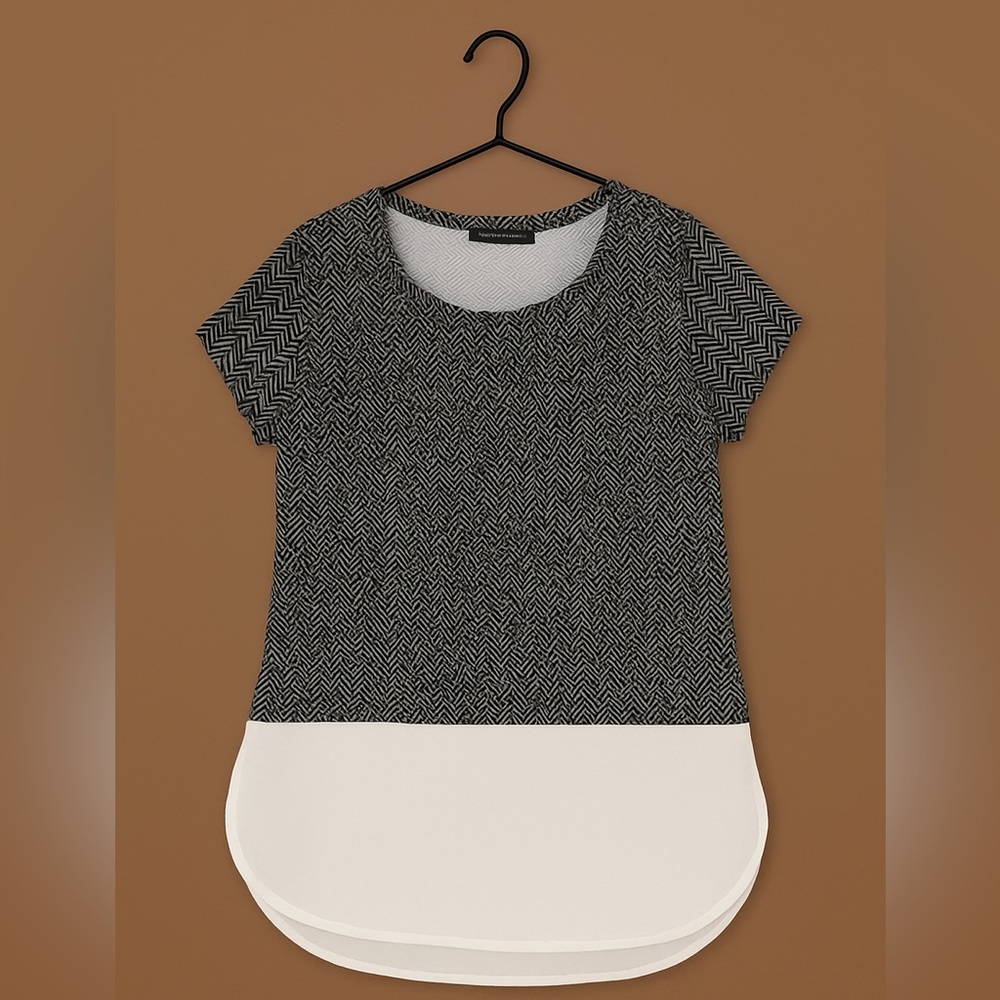 APT. 9 Black & White Chevron Print Short Sleeve Top (L)